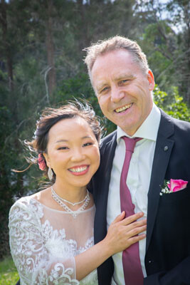Bush wedding ceremony with Marriage Celebrant in Sydney