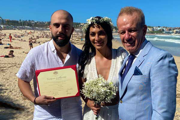 Bondi Beach wedding ceremony with Marriage Celebrant - Simple Ceremonies